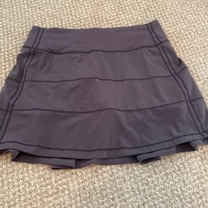 Lululemon Gray Pace Rival Skirt 2 tall great used